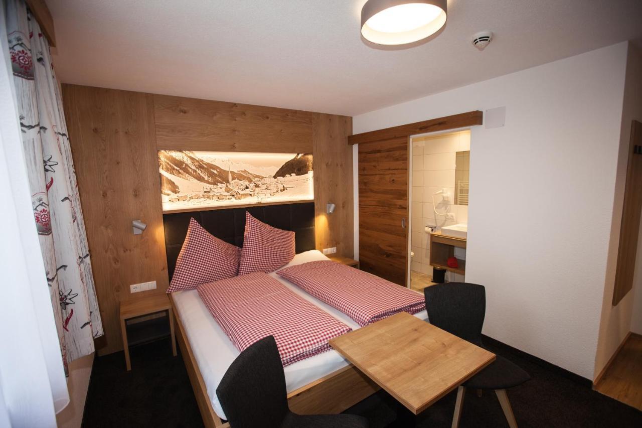 Haus Kuechelspitz Bed and Breakfast Ischgl Exteriör bild